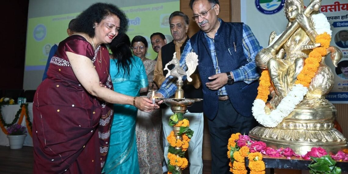 उत्तराखण्ड मुक्त विश्वविद्यालय में ‘समाज, स्वच्छता एवं सतत् विकास’ पर राष्ट्रीय संगोष्ठी का शुभारम्भ