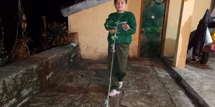 Uttarakhand: रिमोट कंट्रोल कार नहीं, पहाड़ों में आज भी हाथ से चलने वाली इस गाड़ी का जलवा, बच्चों की है पहली पसंद