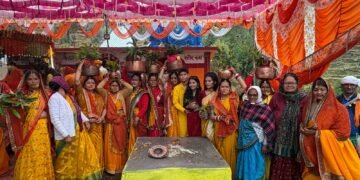 भट्टीगांव थल पिथौरागढ़ में श्रीमद्भागवत कथा का भव्य शुभारंभ, कलश यात्रा में उमड़ी श्रद्धालुओं की आस्था