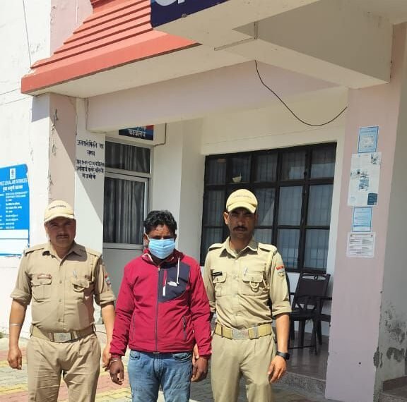 दन्या पुलिस ने वारंटी अभियुक्त को किया गिरफ्तार