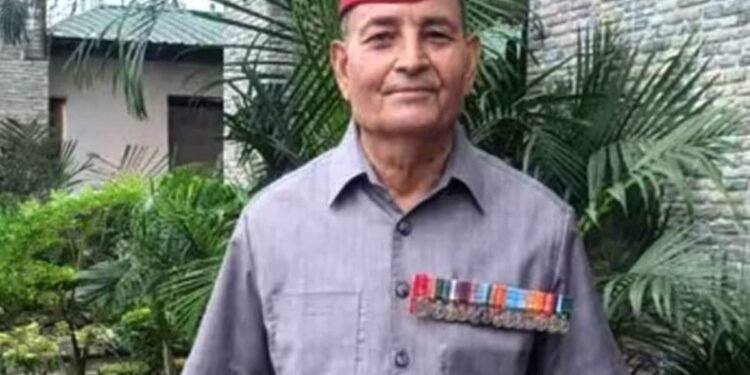 बीच सड़क पर गुंडागर्दी में चली गई रिटायर्ड ब्रिगेडियर की जान, सीएम धामी ने लिए एक्शन, दो को किया सस्पेंड