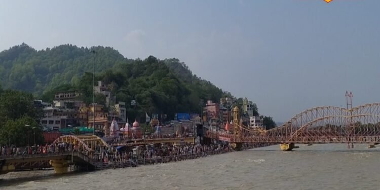 Chaitra Purnima 2026: गुरु बढ़ाएंगे धन-वैभव तो मंगल मचाएंगे उथल-पुथल, अशुभ फलों से बचने के लिए करें ये काम