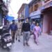 अल्मोड़ा मुख्य बाजार का जिलाधिकारी ने किया निरीक्षण, शौचालय निर्माण और अतिक्रमण हटाने के दिए निर्देश