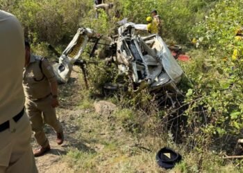 टिहरी की खाई में कार गिरने से 8 की मौत…उत्तराखंड से यूपी तक, 24 घंटे में 3 बड़े सड़क हादसे