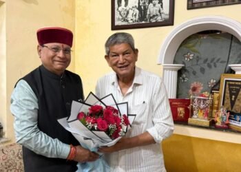 कांटों की तरह कांग्रेस को चुभेगी ये तस्वीर! क्या हरीश रावत की नाराजगी ले डूबेगी सबकुछ? क्या हो रहा उत्तराखंड में