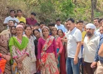 आखिर नैनीताल में किसका खौफ? 100 स्कूलों पर लटका ताला, जारी हुआ 3 दिन तक बंद रखने का आदेश