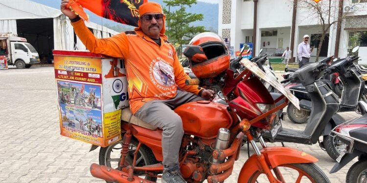 न पैसा, न सुविधा, फिर भी 4.7 लाख किमी का तय किया सफर! महाराष्ट्र के किसान की दिल छूने वाली है कहानी, जाने