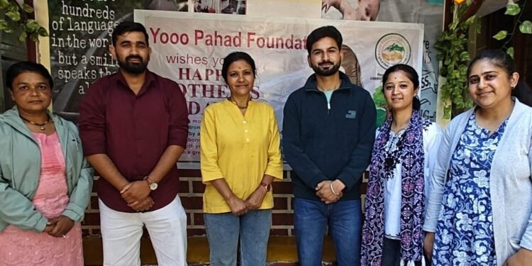 Nainital News: पेड़ गोद लीजिए, पहाड़ बचाइए! नैनीताल में किसानों के लिए शुरू हुई अनोखी फ्रूट ट्री एडॉप्शन मुहिम