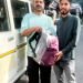 मुंबई के पर्यटक का रूपयों से भरा बैग लौटाकर पेश की ईमानदारी की मिसाल