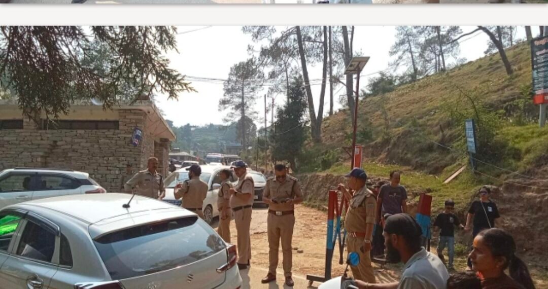 श्रद्धालुओं की सेवा में समर्पित अल्मोड़ा पुलिस, जागेश्वर धाम में उमड़ी भारी आस्था