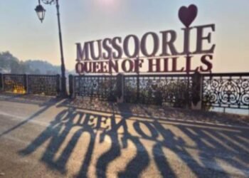 Hotel Booking in Mussoorie: अगर मसूरी घूमने का बना रहे प्लान, तो पहले कर लें होटल बुक, तभी मिलेगी एंट्री!