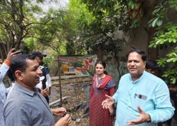 Uttarakhand: हद हो गई! रुद्रपुर में सरकारी जमीन कब्जाने के चक्कर में बेटे ने घर में ही बना डाली पिता की मजार