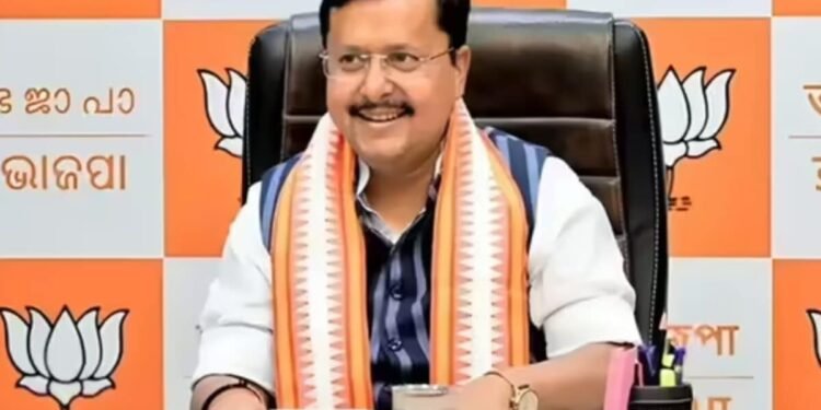 उत्तराखंड में BJP का ‘मिशन हैट्रिक’! नितिन नवीन ने नेताओं संग की मैराथन बैठकें, गंगा आरती में भी लिया भाग