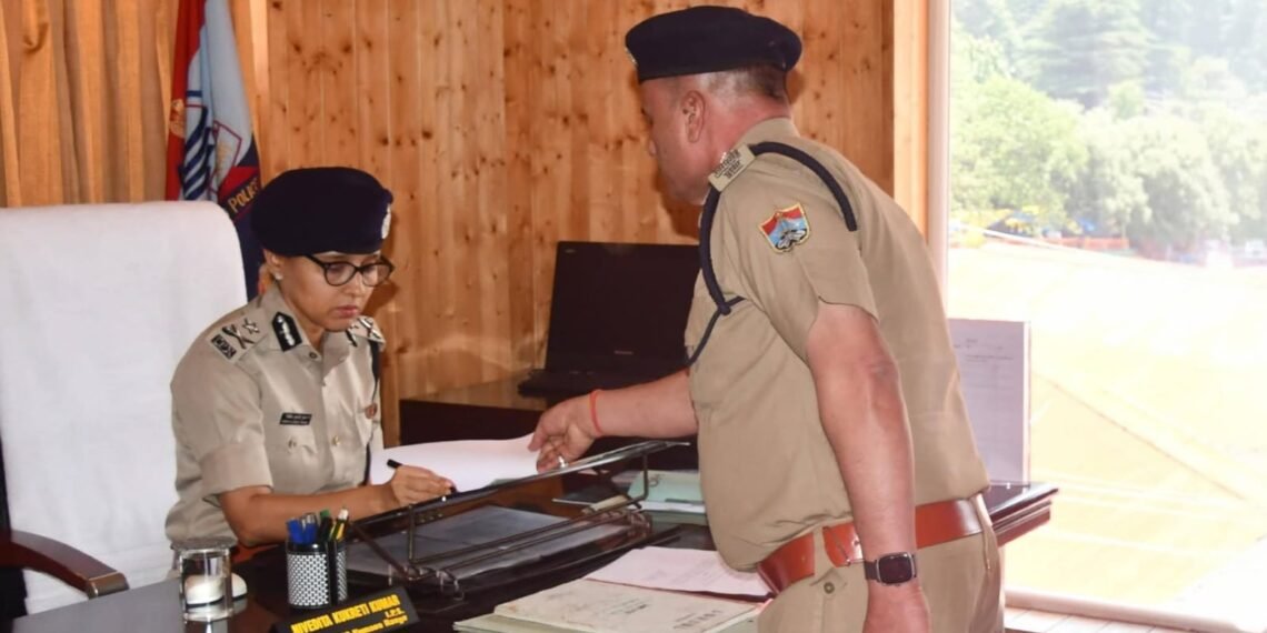 कुमायूँ परिक्षेत्र को मिला नया नेतृत्व: निवेदिता कुकरेती ने संभाली आईजी की कमान, कानून-व्यवस्था और महिला सुरक्षा रहेंगी प्राथमिकता