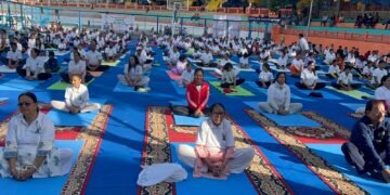 योग दिवस पर स्वास्थ्य और लोकतंत्र का संगम, S.I.R. अभियान से मतदाताओं को किया जागरूक