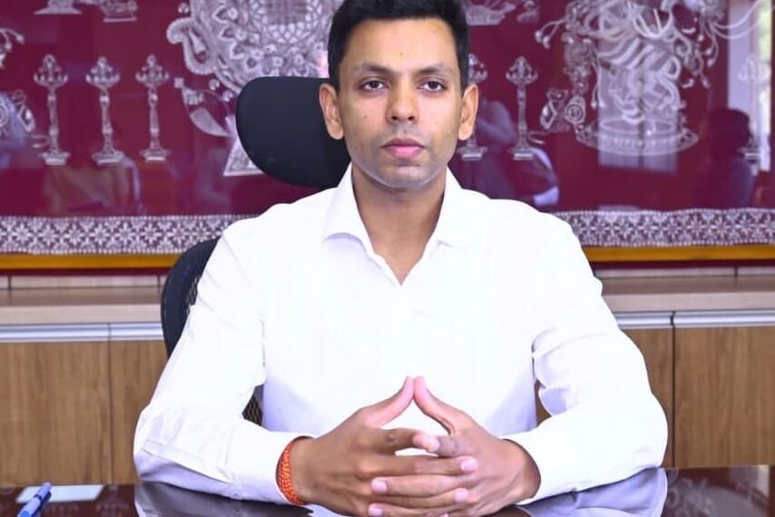 मानसून को लेकर जिलाधिकारी अंशुल सिंह सख्त, सभी विभागों को हाई अलर्ट पर रहने के निर्देश