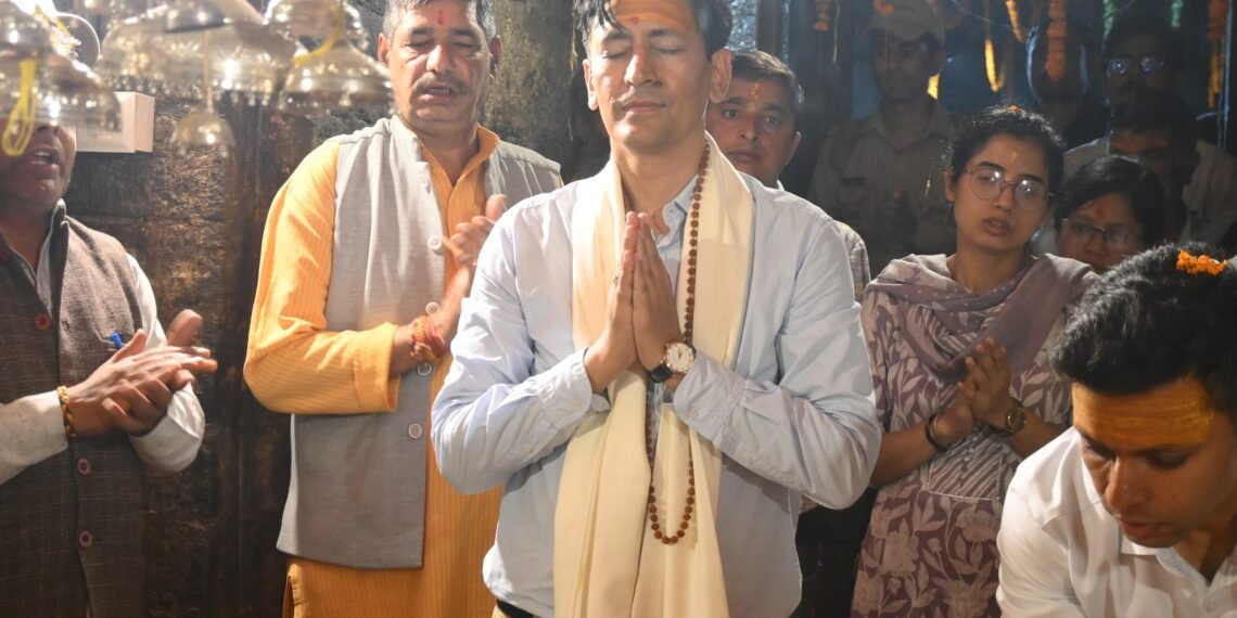 जागेश्वर ट्रेक के विकास को मिलेगा नया आयाम, कुमाऊँ आयुक्त ने किया पैदल निरीक्षण