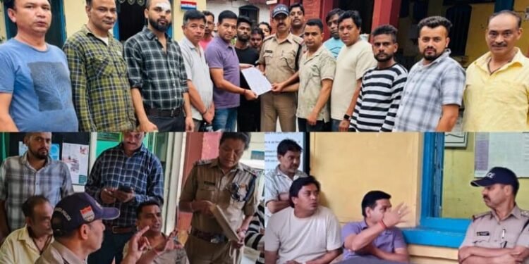 अल्मोड़ा के मछली बाजार में व्यापारी पर चापड़ से हमला, नकदी लूटने का आरोप; व्यापार मंडल ने जताया रोष