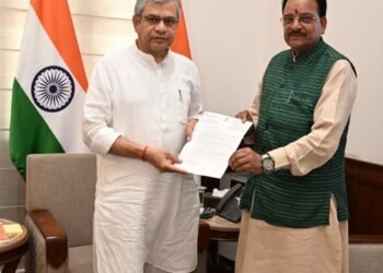 काठगोदाम-दिल्ली के बीच वंदे भारत एक्सप्रेस चलाने की मांग तेज, सांसद अजय भट्ट ने रेल मंत्री से की मुलाकात