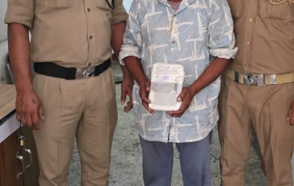  तमंचे की नोक पर दहशत फैलाने वाला गिरफ्तार, जंगल के खंडहर में छिपा मिला आरोपी