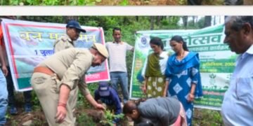 वन महोत्सव सप्ताह: नैनीताल के सीमावर्ती गांवों में 200 से अधिक पौधों का वृहद वृक्षारोपण