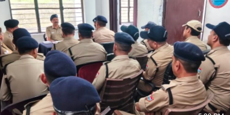 धौलछीना में नए थानाध्यक्ष का सख्त संदेश: कानून व्यवस्था, जनसुरक्षा और नशामुक्त समाज पर रहेगा विशेष फोकस