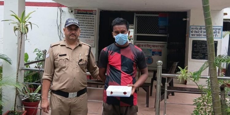झपट्टामार पर चोरगलिया पुलिस का प्रहार, छीना गया मोबाइल बरामद