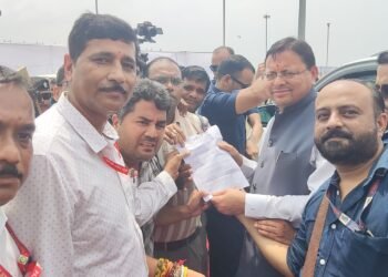 पत्रकार हितों की 10 सूत्रीय मांगों को लेकर सीएम धामी से मिला पर्वतीय पत्रकार महासंघ