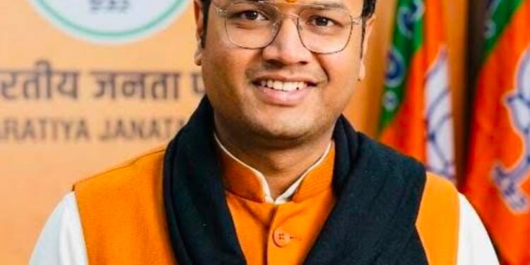 रोजगार से युवा आयोग तक, धामी सरकार ने युवाओं को दी नई उम्मीद: देवाशीष नेगी