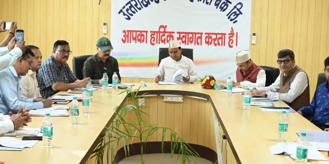 सहकारिता बैंकों को मजबूत करने पर धन सिंह रावत का जोर, एनपीए वसूली तेज करने और हर विकासखंड में वित्तीय समावेशन मेले लगाने के निर्देश